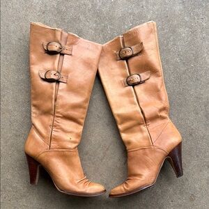 Town & Country Tan Leather Knee-High Boots Leather Vintage